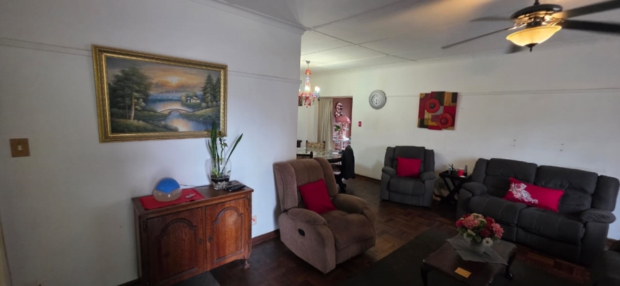 5 Bedroom Property for Sale in Stilfontein North West